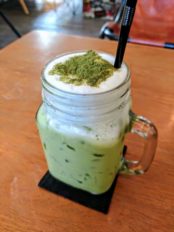 เครื่องดื่มชาเขียว ร้าน Blacksmith เชียงคำ