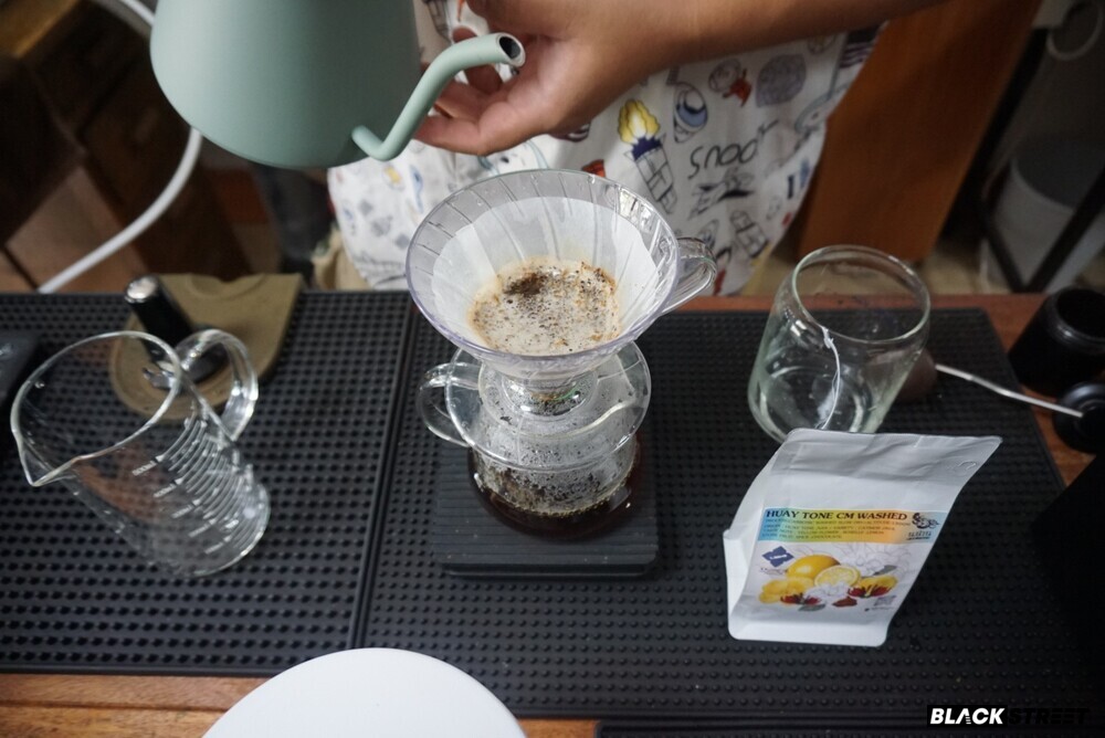 ภาพการดริปกาแฟ