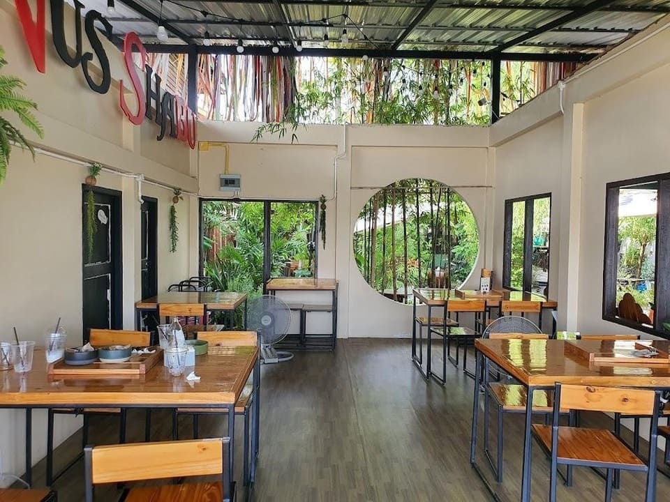 ร้าน 9มา Café & View แปดริ้ว 2
