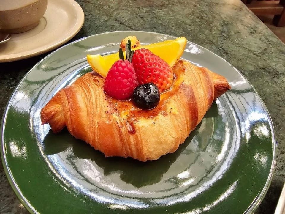 เมนูครัวซองต์ ร้าน Beurre & Boulanger แปดริ้ว ฉะเชิงเทรา