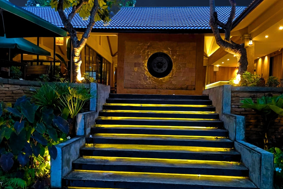 การตกแต่งร้านสบายตา หรูหรา Keeree Tara Kanchanaburi