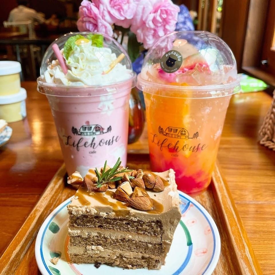 เค้กร้าน Lifehouse Cafe & Kitchen