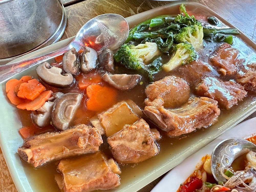ตุ๋นซี่โครงหมู