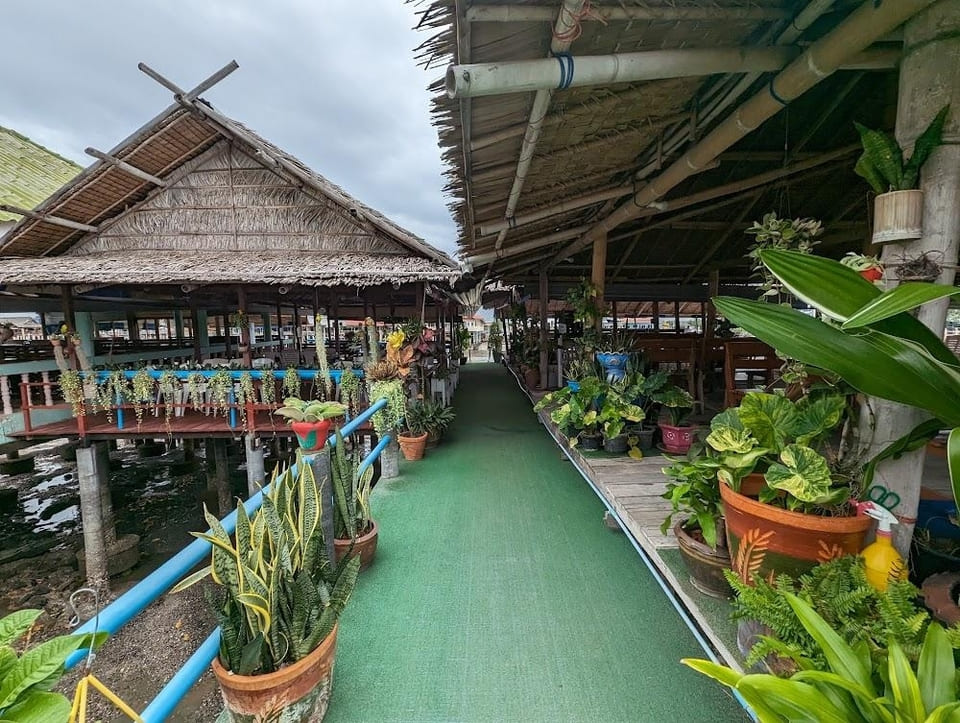 บรรยากาศภายในร้านเจ๋ง ครัวชายทะเลเมืองสมุทรสาคร 2