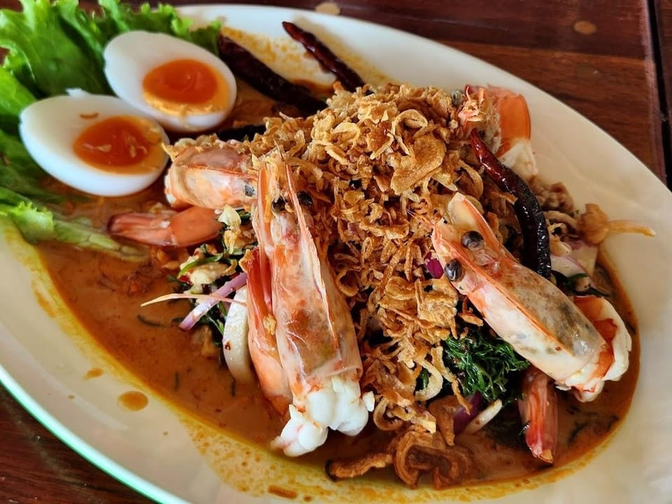 ภาพอาหารในร้านเจ๋ง ครัวชายทะเล สมุทรสาคร