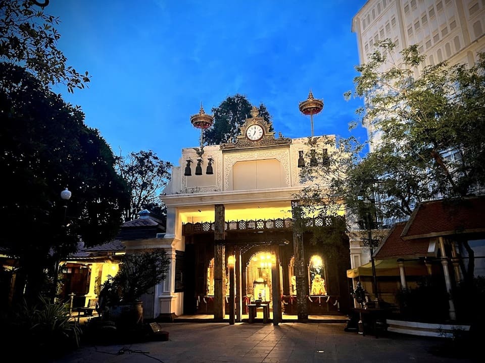 โรงแรมบูติกหรูหราในสวนเขตร้อน ที่เที่ยวสมุทรสงคราม