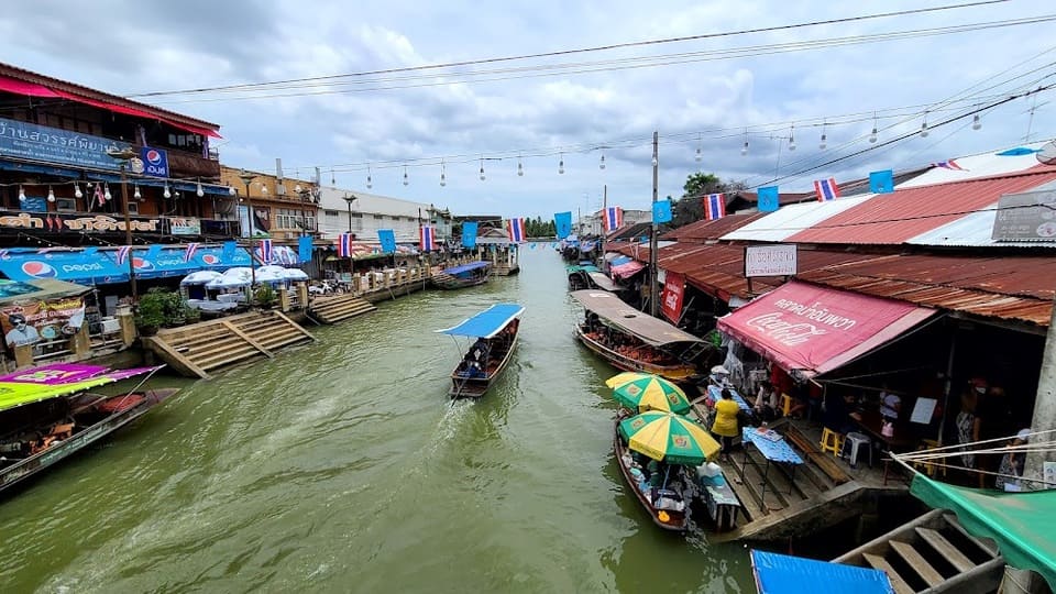 ปักพิกัดในแมพได้เลย ตลาดน้ำอัมพวา