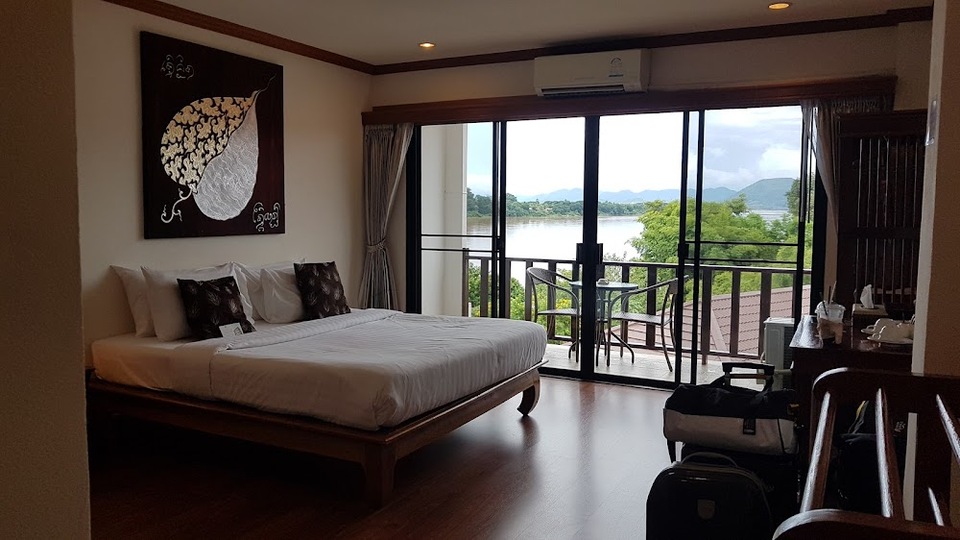 มีห้องพักที่กว้างขวางหลายรูปแบบและ หรูหรา ที่พักเชียงคาน