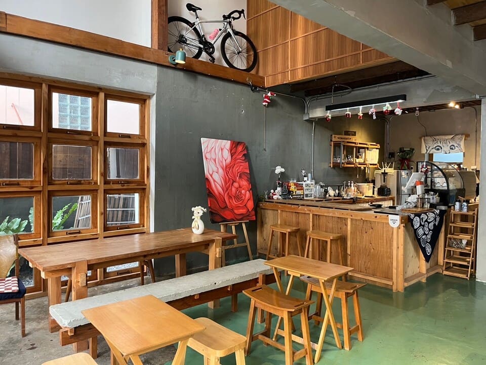 โซนคาเฟ่ Jen-ko-house